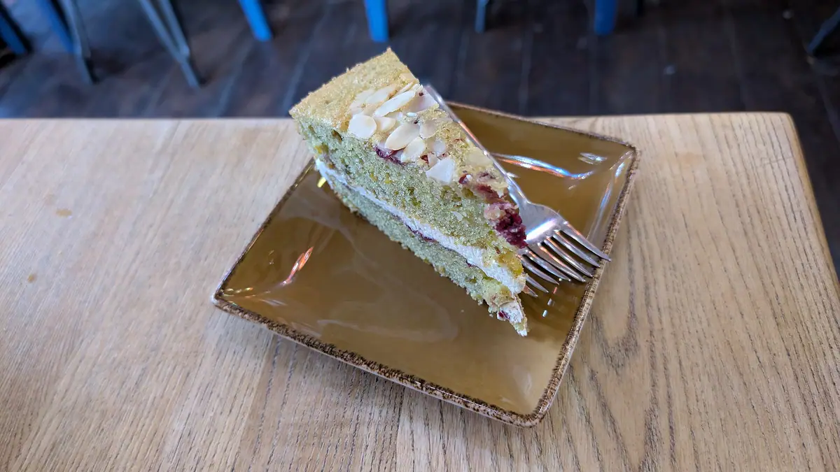 The Cake Kitchen – cake shop in Frinton-on-Sea town centre